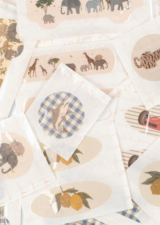 Coffret de 24 pansements enfants Kiss and Comfort bleu Konges Slojd