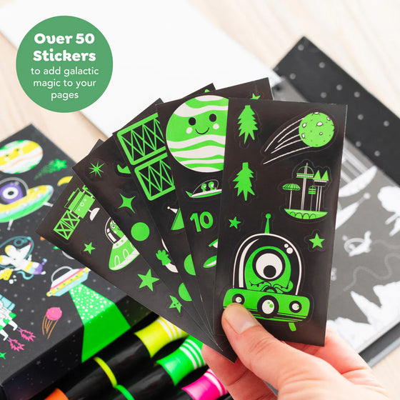Set de coloriage fluorescent Outer Space Tiger Tribe pour enfants – Ma Biche concept store