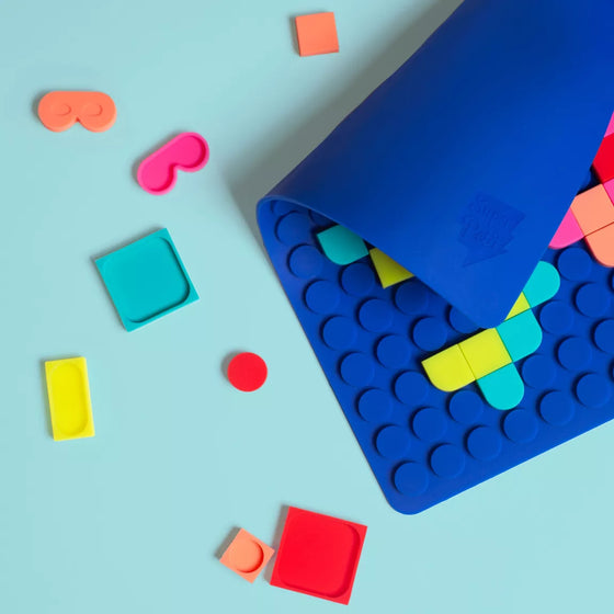 Jeu créatif SiliPop Mosaic Art bleu Super Petit avec tuiles colorées en silicone à assembler