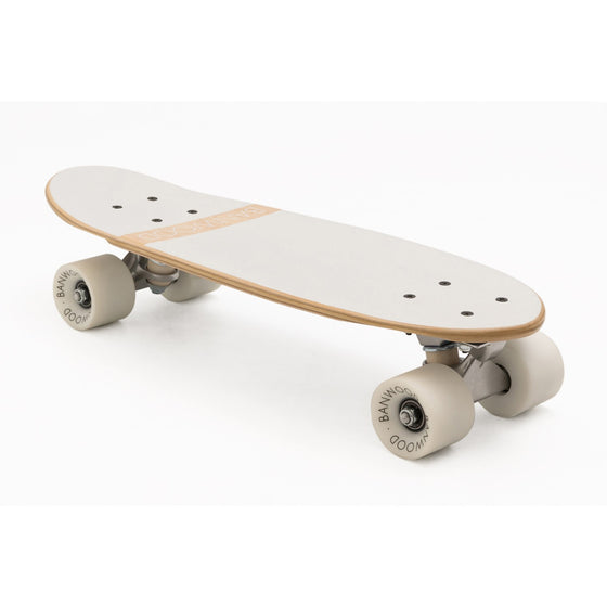 Skateboard blanc Banwood.