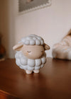 Squishy Mouton Laineux Mrs Ertha jouet sensoriel enfant à presser