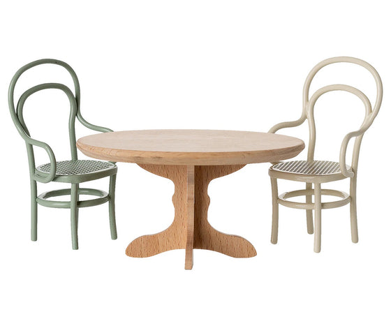 Table de salle à manger en bois Maileg – mobilier miniature pour maison de poupée