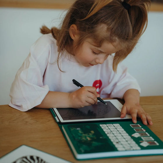 Tablette de dessin pour enfants Kidywolf Animaux autour du monde – jeu éducatif et créatif dès 3 ans pour découvrir la faune mondiale.