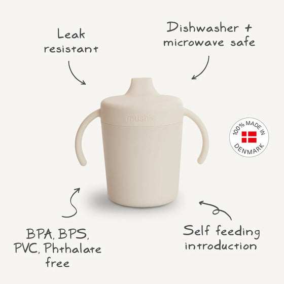 Tasse d’apprentissage avec anses et bec verseur en plastique PP ivoire Mushie – Concept store famille