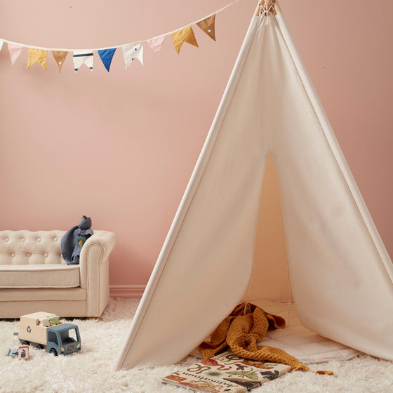 Tente tipi blanc cassé pour enfant Kid's Concept.