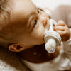 Tétine grignoteuse bébé en silicone couleur caramel Zakuw