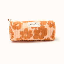  Trousse Opal en coton matelassé motif floral orange – Apaches Collections