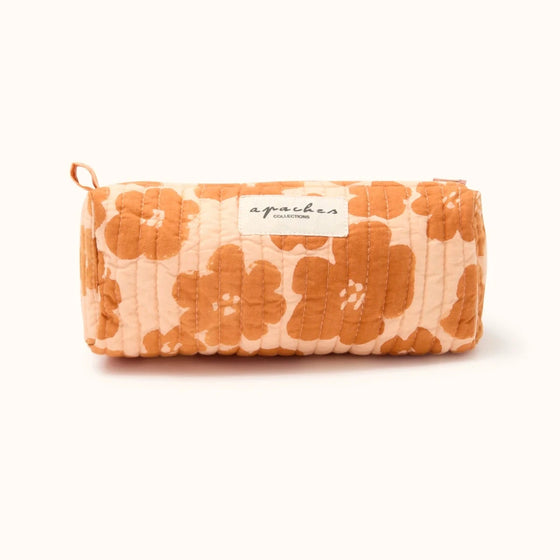 Trousse Opal en coton matelassé motif floral orange – Apaches Collections