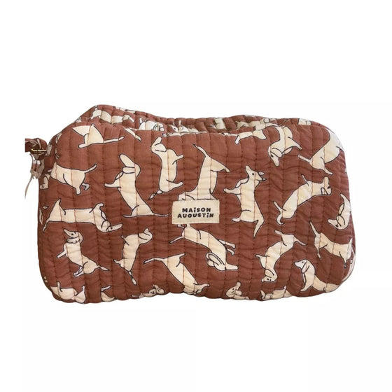 Trousse de toilette Maison Augustin marron à imprimé teckel pour bébé et famille