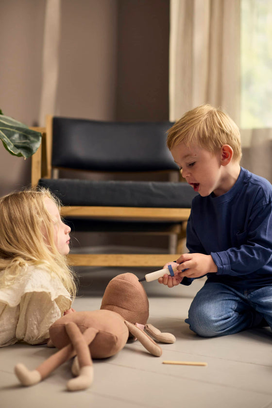 Valisette docteur en bois Filibabba avec accessoires médicaux pour enfants