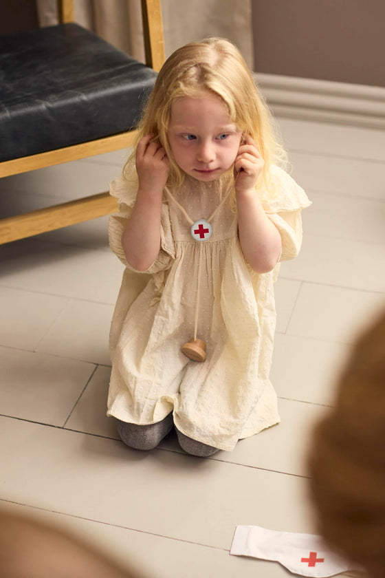 Valisette docteur en bois Filibabba avec accessoires médicaux pour enfants