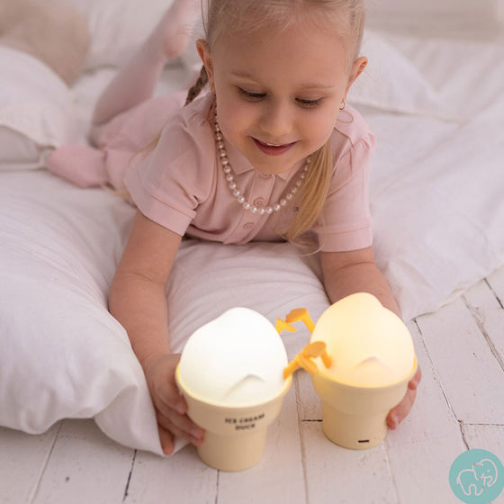 Veilleuse rechargeable Ice Cream Duck en forme de glace avec pattes de canard – Mary’s