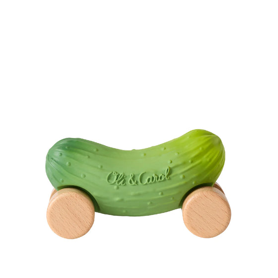 Voiture en caoutchouc Pepino Concombre Oli & Carol.