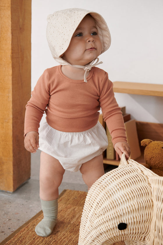 Chapeau de soleil Rae anglaise pour bébé - Sandy - Liewood